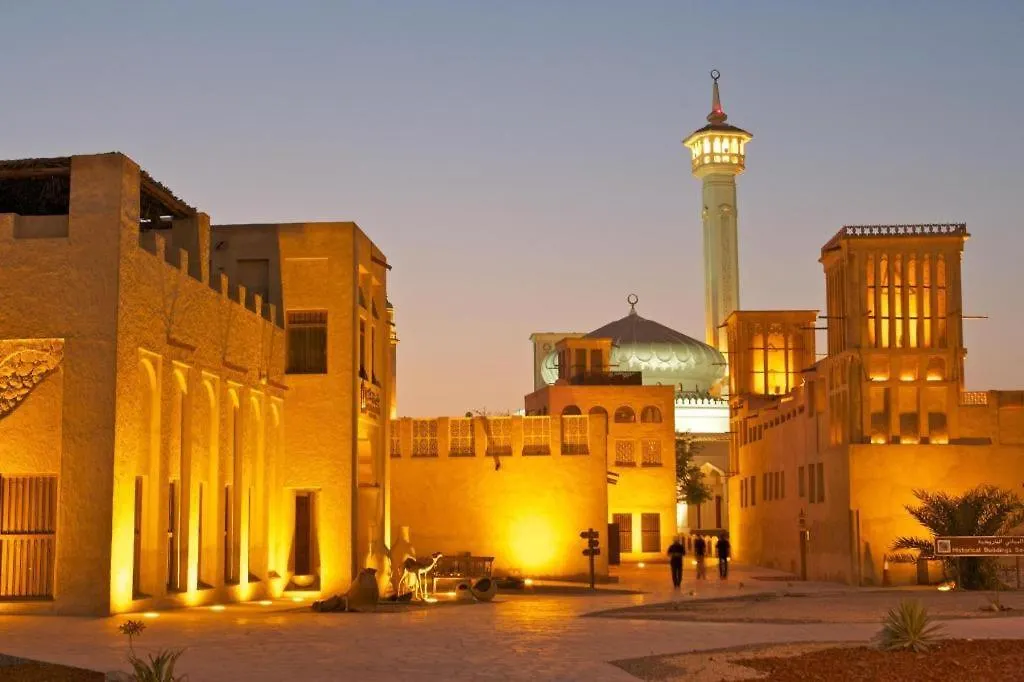 Knight Castle Hotel Dubai 5*,