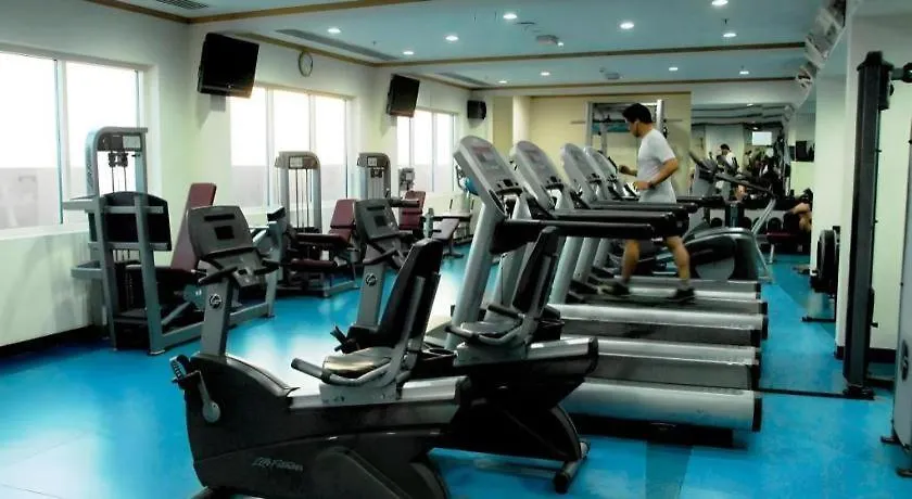 Knight Castle Hotel 두바이